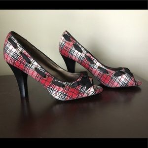 Steve Madden Vintage Red Plaid Heels